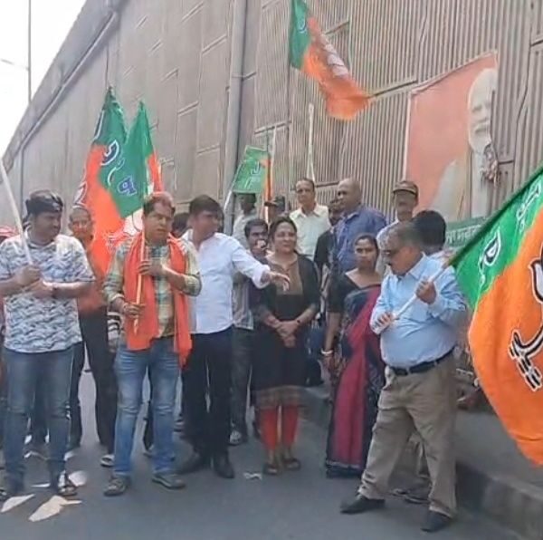 বিজেপির ‘পরিবর্তন যাত্রা’ কে ঘিরে তুমুল উত্তেজনা দুর্গাপুরে।