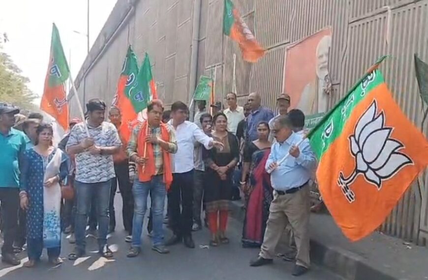 বিজেপির ‘পরিবর্তন যাত্রা’ কে ঘিরে তুমুল উত্তেজনা দুর্গাপুরে।