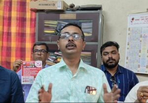 দুর্গাপুরে ভোটার সচেতনতায় সিপিআই(এম)-এর হ্যান্ডবিল প্রকাশ