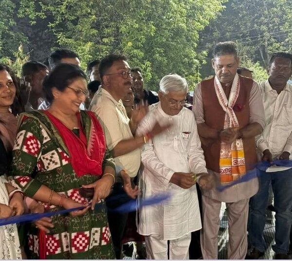 দুর্গাপুরে অত্যাধুনিক সুইমিং পুলের উদ্বোধন, ক্রীড়া পরিকাঠামোয় বড়&hellip;