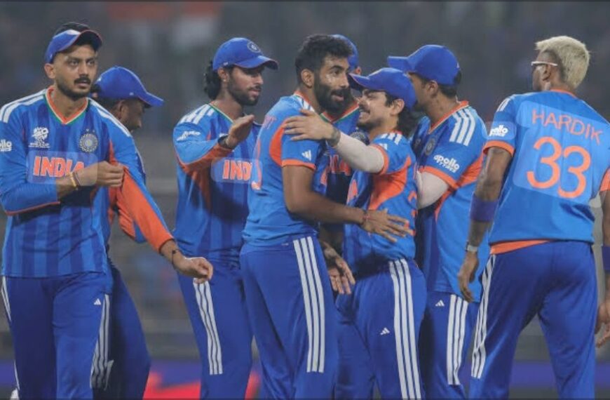 ইংল্যান্ডকে হারিয়ে টি-২০ বিশ্বকাপের ফাইনালে ভারত।